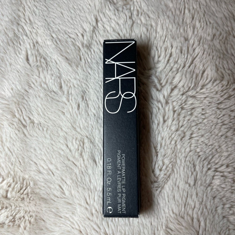 NARS PowerMatte Lip Pigment in Black